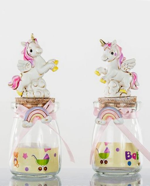 Bomboniere borracce per bambina con unicorno 3 modelli assortiti sfondo  bianco prezzo riferito a 1 pz 0.35 L