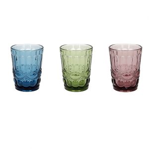 Nuovi Bicchieri colorati della linea Madame. È un set da tavola del marchio “Tognana” decorato in vetro colorato.