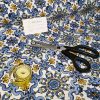 Stoffa fantasia maiolica blu realizzata in tessuto : cotone arredamento. Nuova collezione Sicily 2021. Realizzata in : cotone 70% pol. 30%