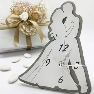 Orologio coppia sposi, un idea originale se vuoi sorprendere gli invitati con un orologio da tavolo dal design super originale!