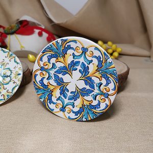 Piattino in ceramica siciliana di caltagirone.