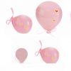Bomboniera palloncino rosa con luce led. Il palloncino è realizzato in fine porcellana. Disponibile in diversi formati di cui: vasetto, appoggio, appendino, magnete.