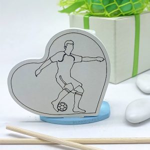 Mini profumatore calciatore con un cuoricino. Un regalo originale e economico che i veri appassionati di calcio adoreranno