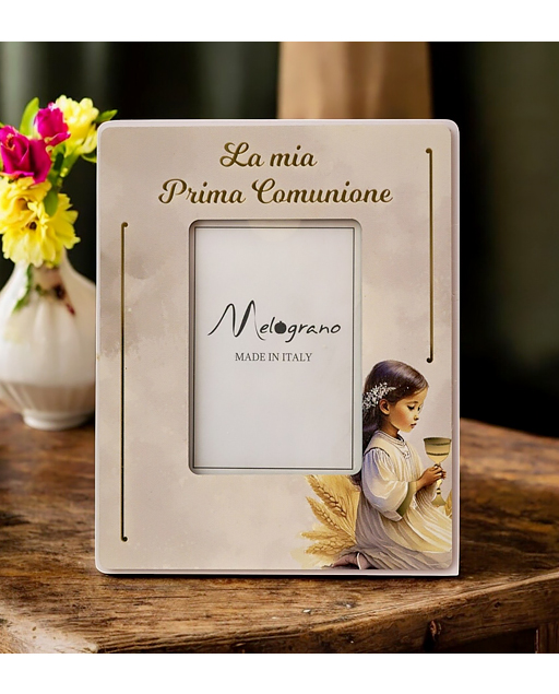 Portafoto Prima Comunione con bambina in ginocchio in Preghiera e scritta "La mia Prima Comunione"
