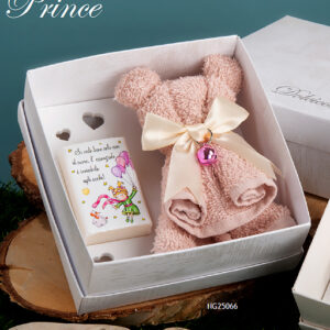 Set saponetta con orsetto sonaglio. Set comprende un sapone decorato con Piccolo principe o principessa (a tua scelta)