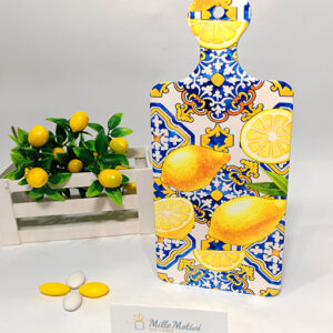 Tagliere con decorato con limoni, design in rilievo. Ideale per realizzare con semplicità e creatività.