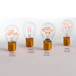 La lampada led è una bomboniera perfetta. Questa originale lampada, a forma di lampadina, è ideale per ogni occasione