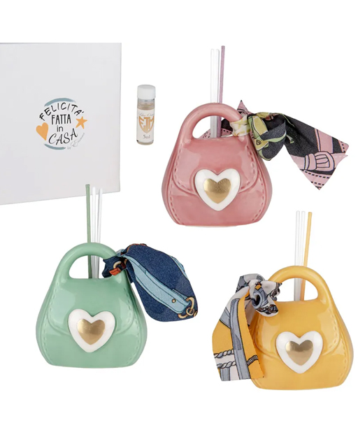 Borsetta diffusore realizzata in fine porcellana con cuore centrale e foulard decorativo
