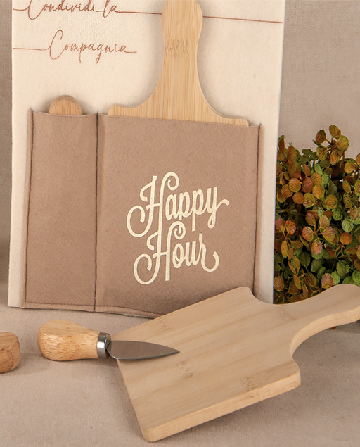 Set coltello formaggio Happy realizzato in legno.