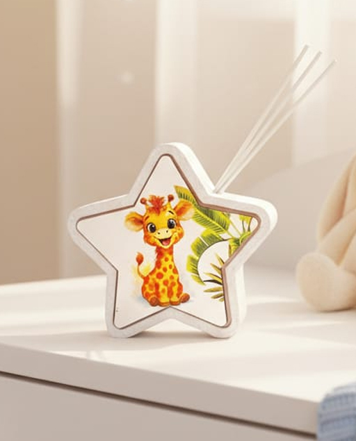 Profumatore Giraffa, una deliziosa bomboniera per battesimo, realizzato in resina effetto pietra di alta qualità.