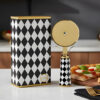 Paletta taglia pizza scacchi con manico decorato
