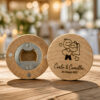 Apribottiglie Sposi personalizzato realizzato in legno naturale e metallo